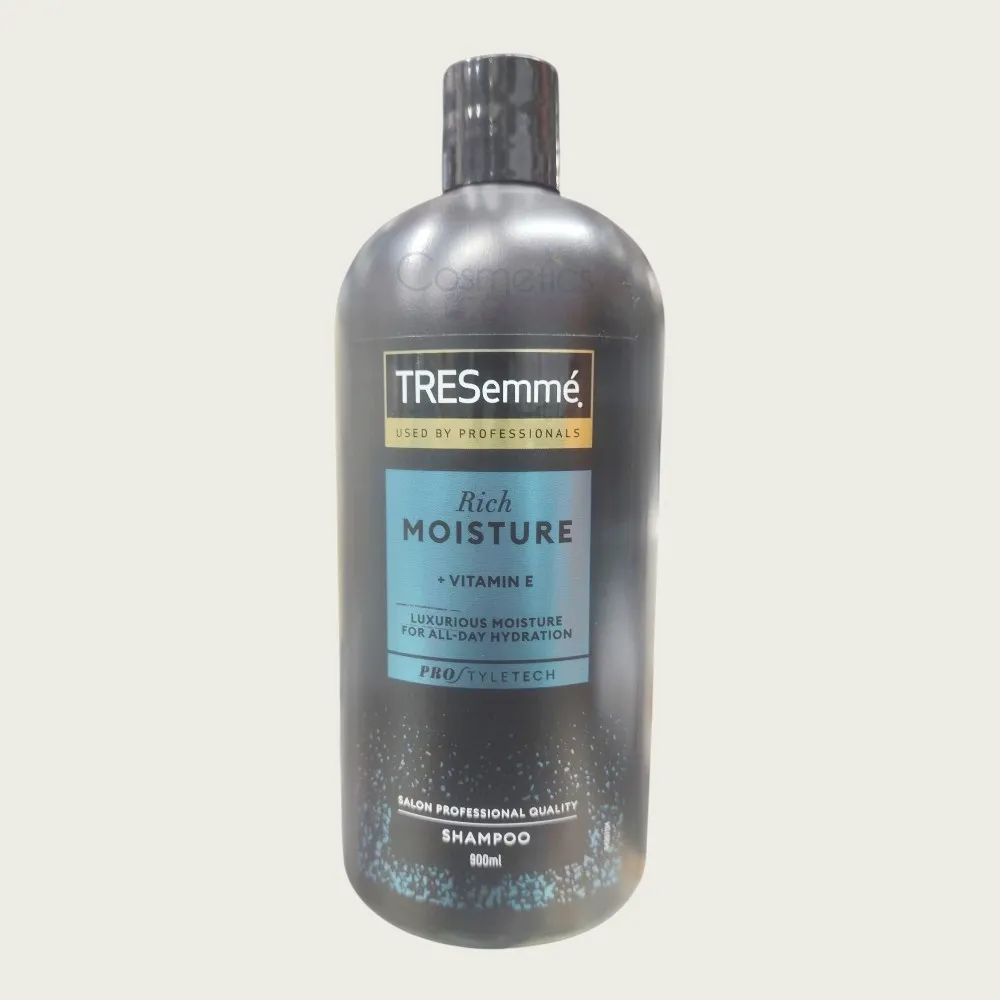 TRESemmé Rich Moisture + Vitamin E Shampoo 900ml – Deep Hydration for Soft & Smooth Hair TRESemmé Rich Moisture + Vitamin E Shampoo 900ml – Deep Hydration for Soft & Smooth Hair