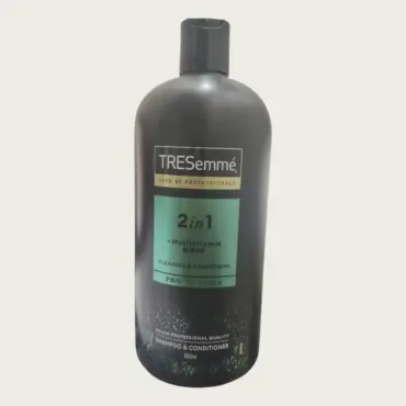 TRESemme 2-in-1 Multivitamin Blend Shampoo & Conditioner 900ml – Nourishing Hair Care Formula