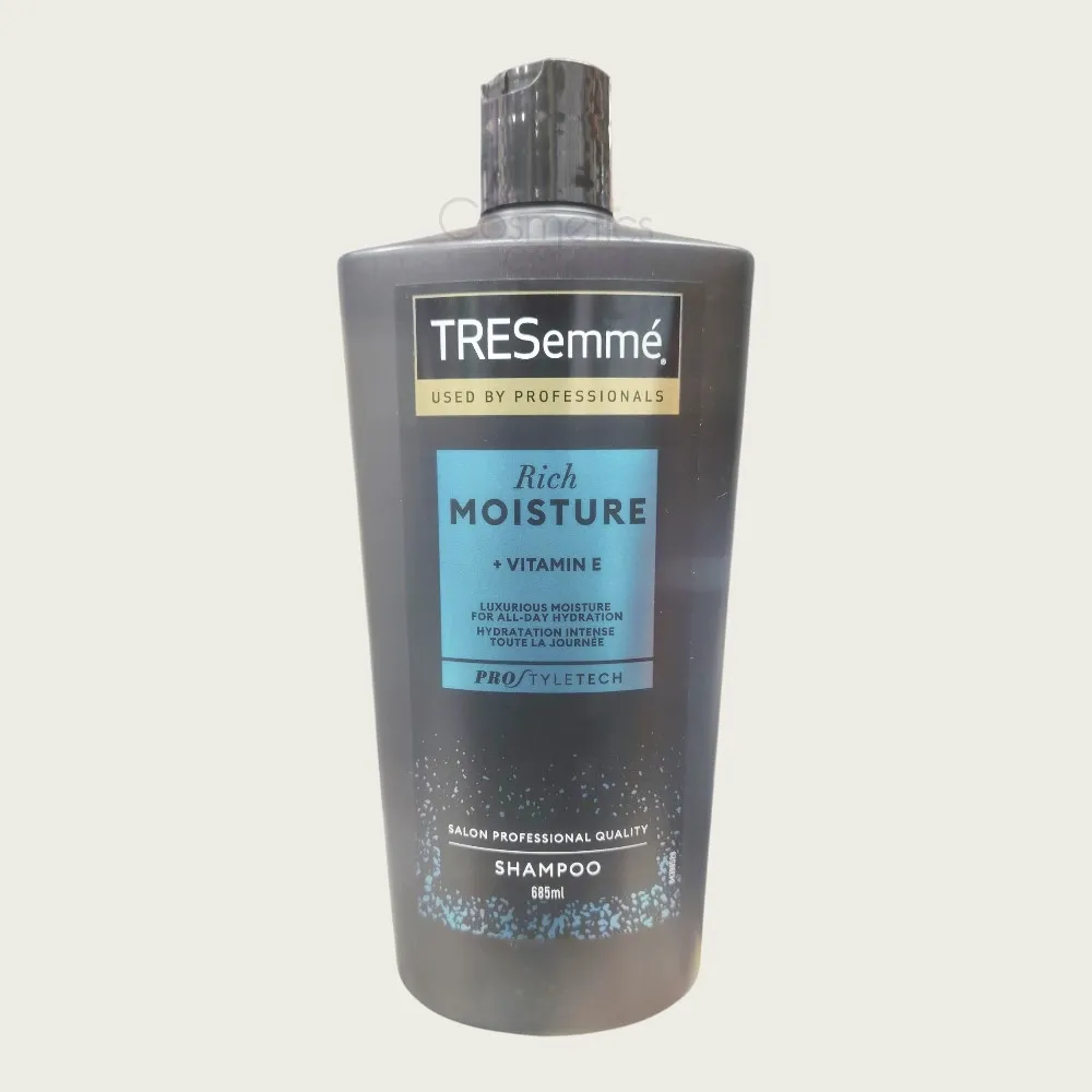 TRESemmé Rich Moisture + Vitamin E Shampoo 685ml – Deep Hydration for Soft & Smooth Hair TRESemmé Rich Moisture + Vitamin E Shampoo 685ml – Deep Hydration for Soft & Smooth Hair